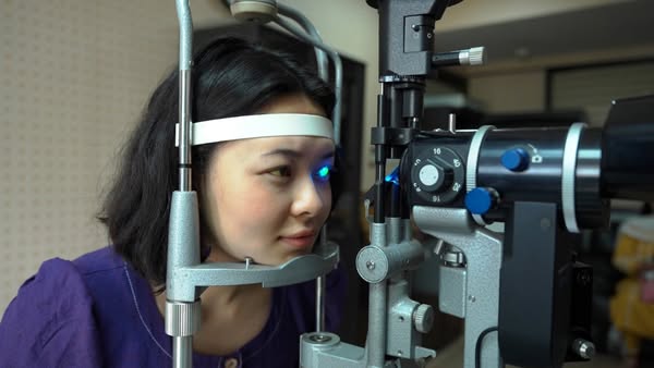 Miss Nepal 2023 Srichchha Pradhan  underwent SMILE Pro Laser Eye surgery